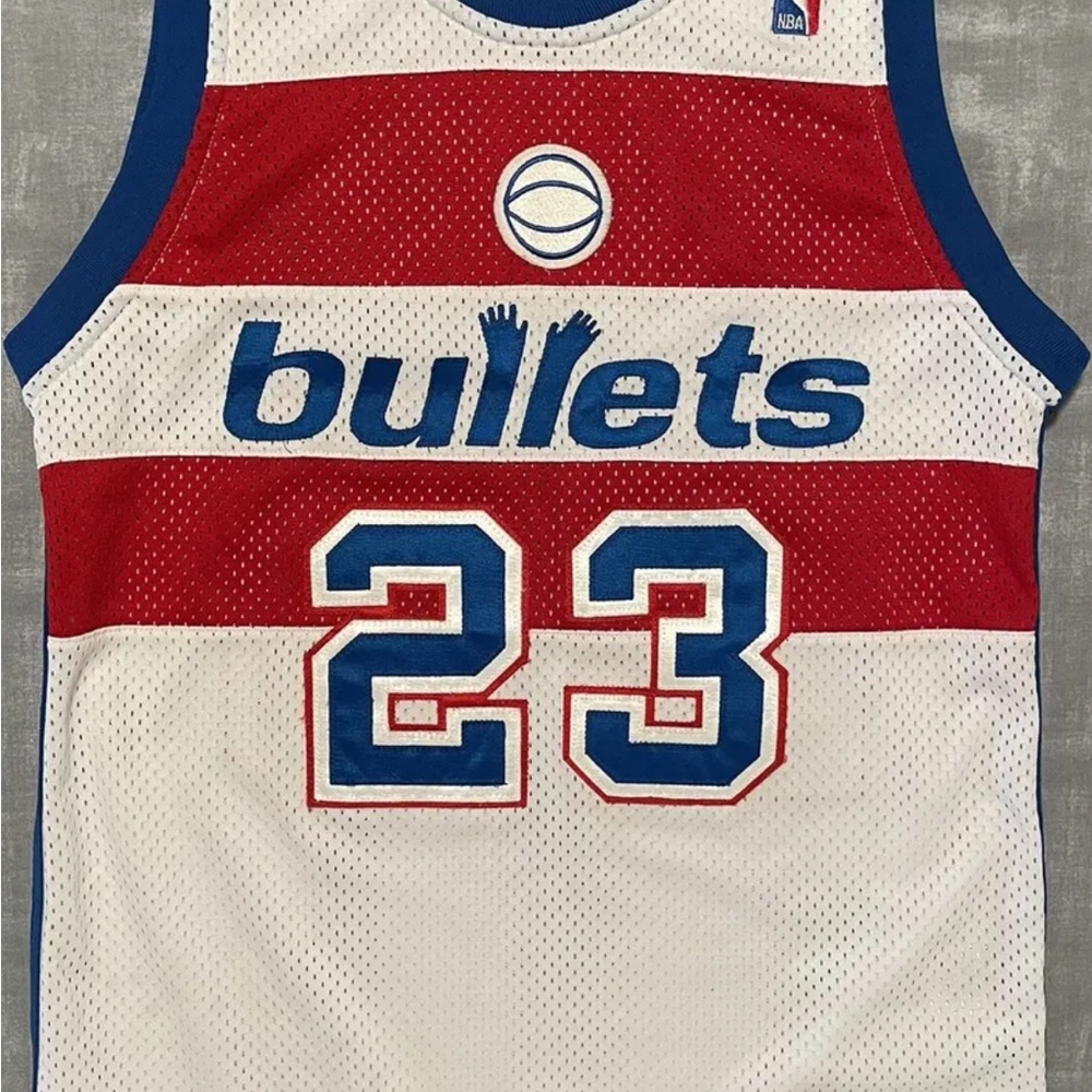 Authentic Vintage Nike NBA Bullets Michael Jordan Basketball Jersey.